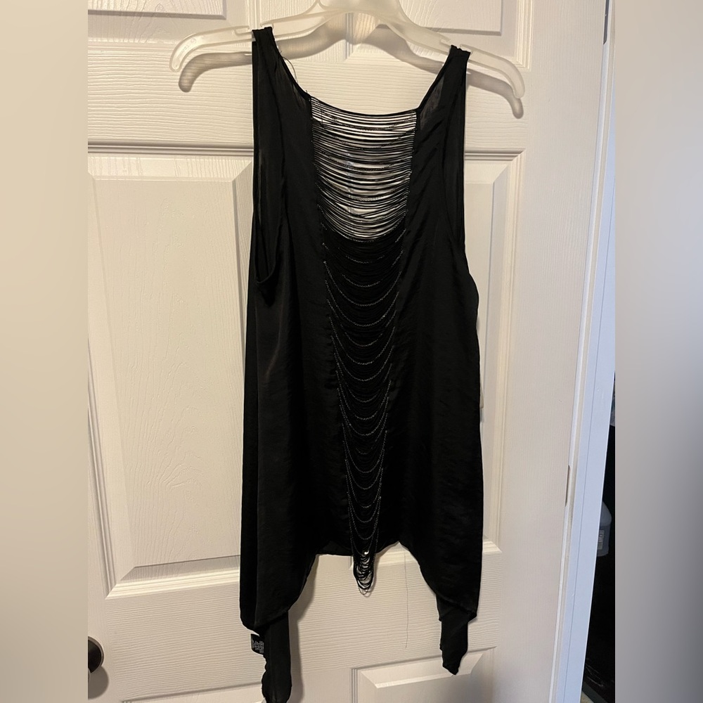 Akira party top